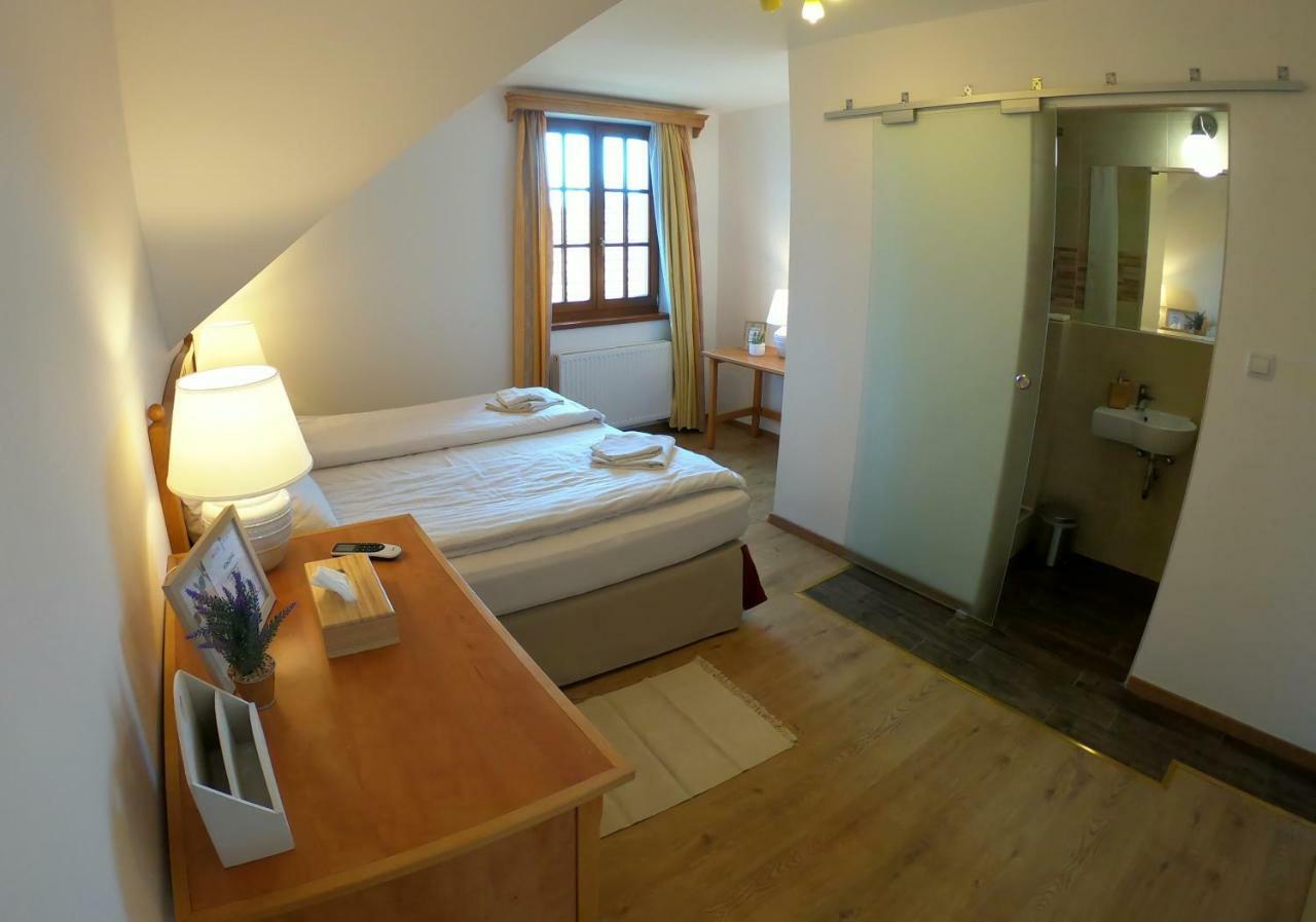 Buzas Pince Vendeghaz Hotel Ecséd Eksteriør billede